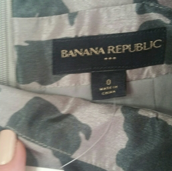 Banana Republic skirt - Picture 3 of 6